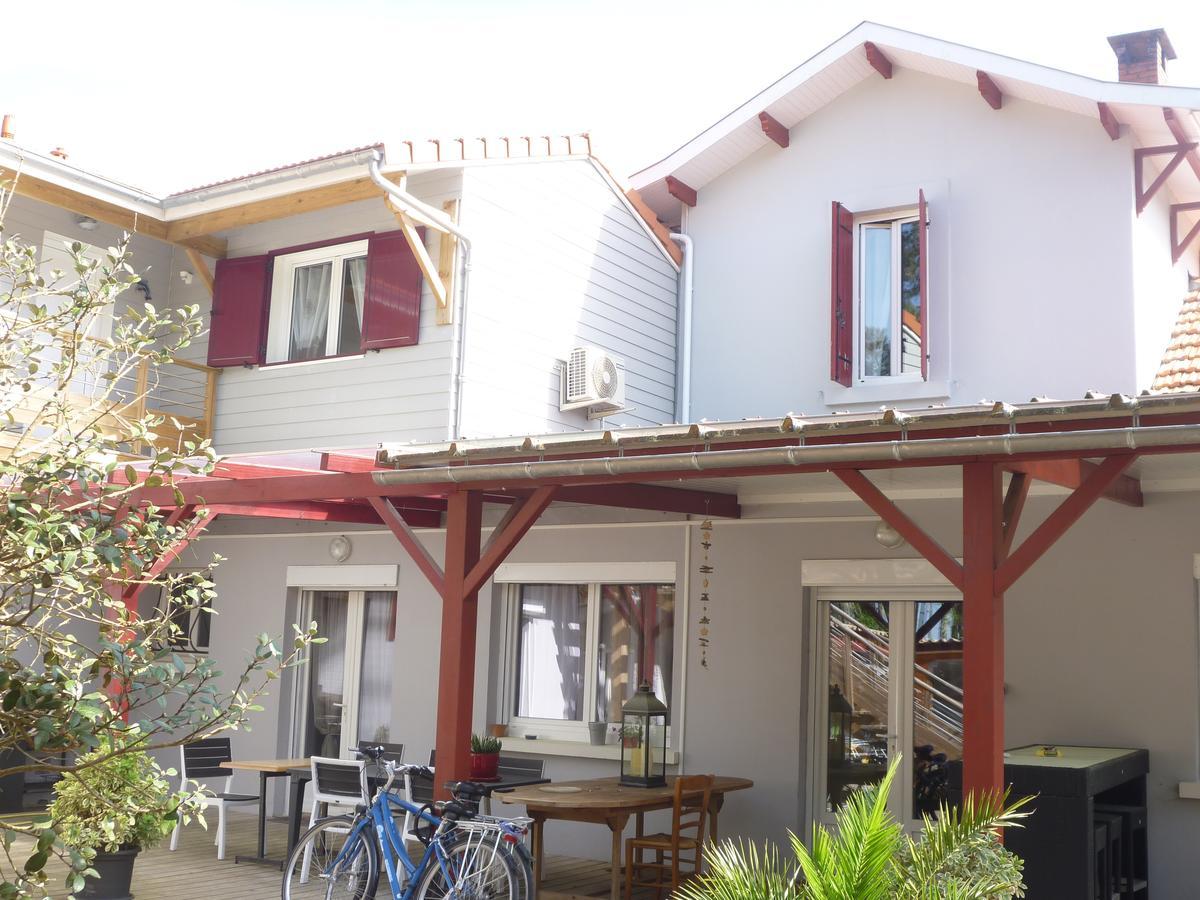 Chez Augustin Bed & Breakfast Лаканау Екстериор снимка
