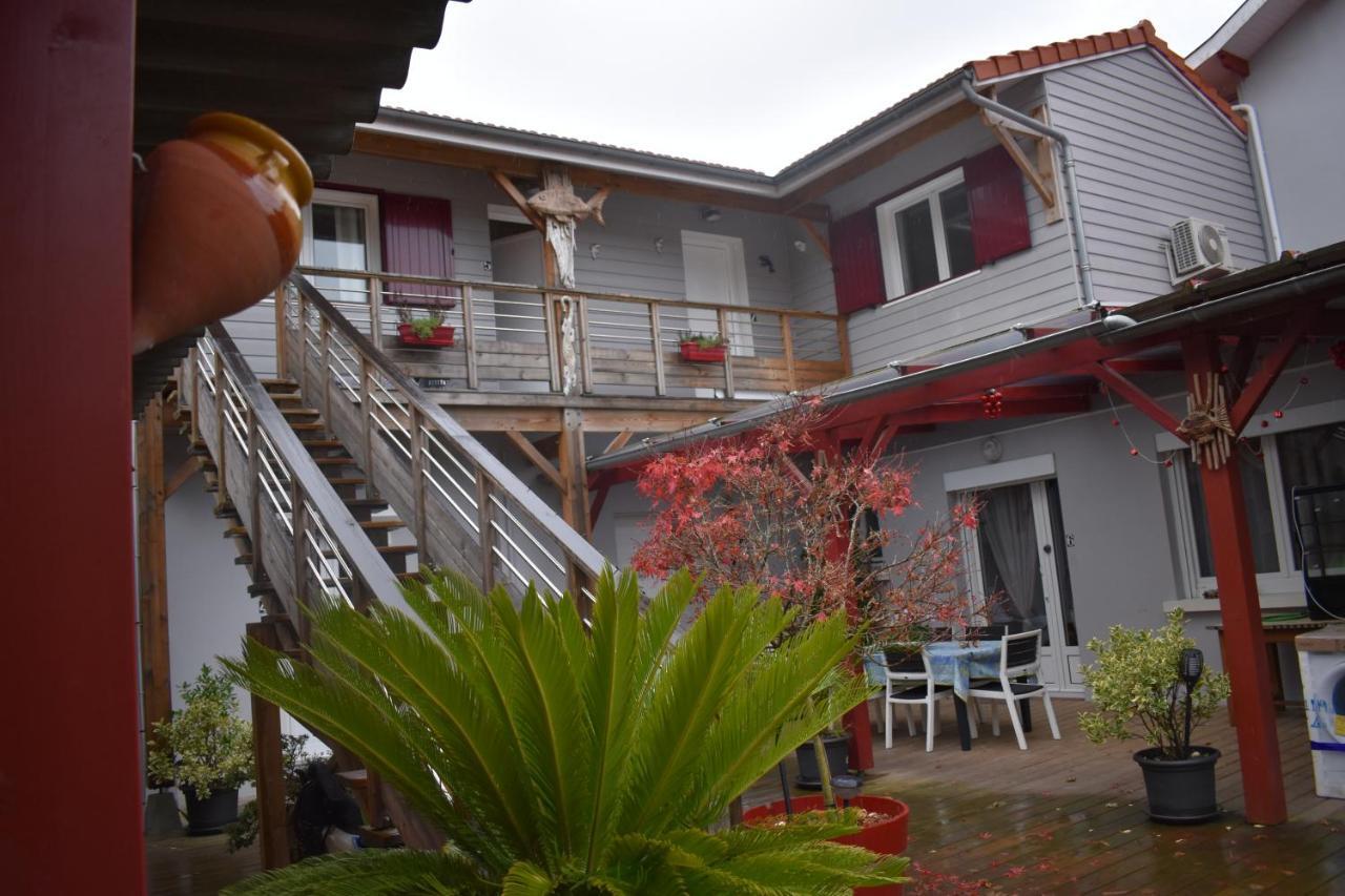 Chez Augustin Bed & Breakfast Лаканау Екстериор снимка